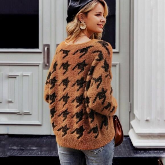 Simplee Brown Houndstooth Fuzzy Oversized Sweater Sz S - Picture 10 of 12